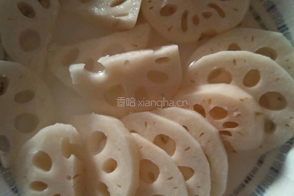 蒸鸡胸肉藕夹的做法图解2