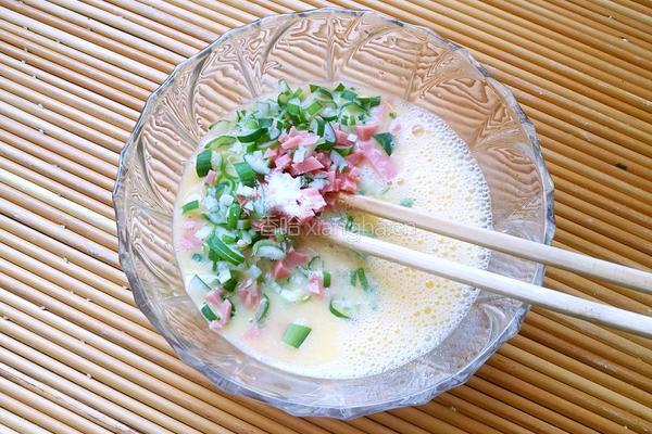 火腿鸡蛋饼的做法图解3