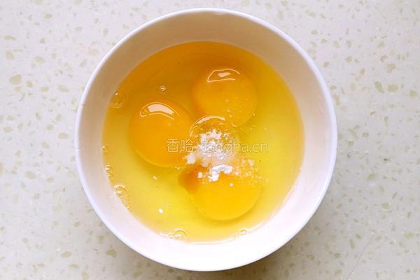 虾仁炒鸡蛋的做法图解2