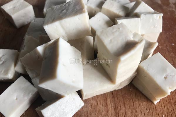 茯苓豆腐汤的做法图解3