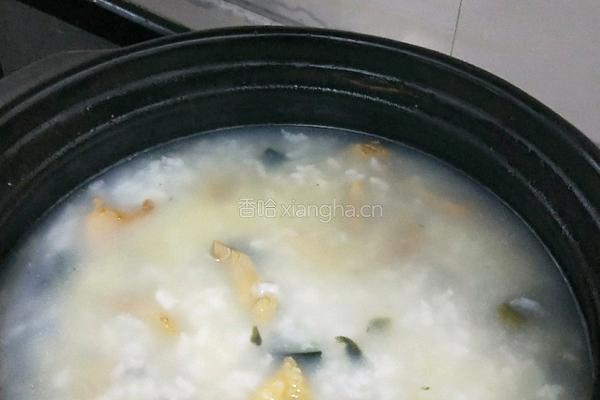 皮蛋瘦肉粥的做法图解3
