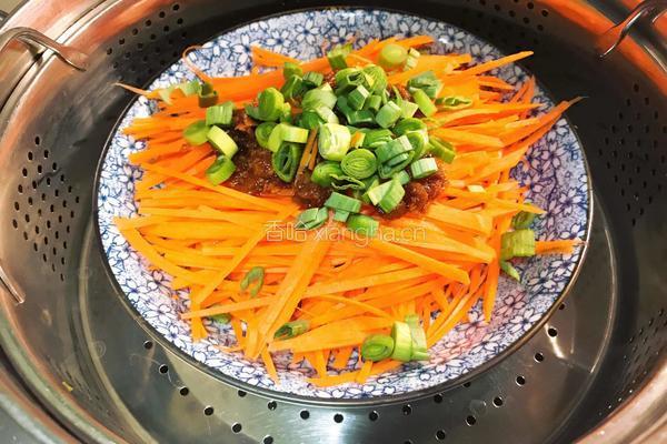 香菇牛肉酱蒸胡萝卜丝的做法图解4