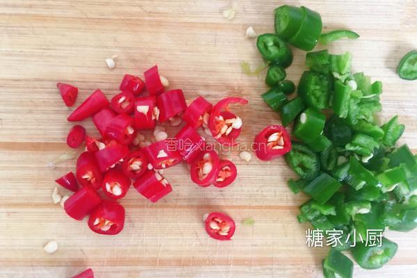 油泼蒸大虾的做法图解1