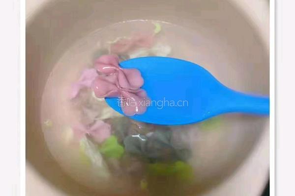 沫辰小甜点香蕉鸡蛋饼的做法图解3