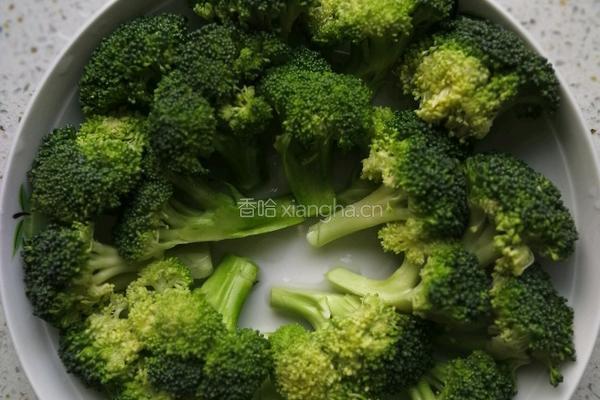 西兰花蒸虾仁的做法图解4