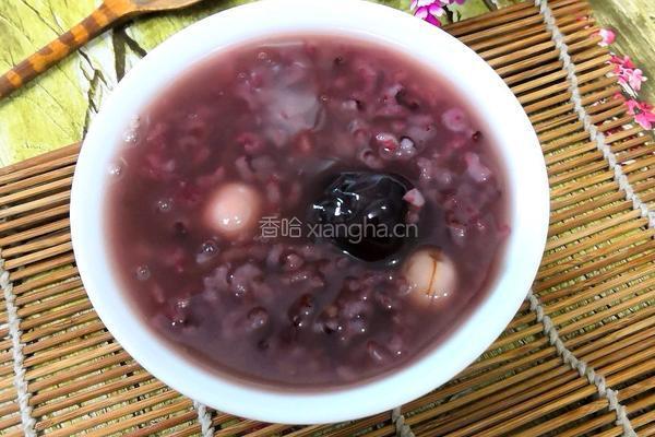 黑米莲子红枣粥的做法图解6