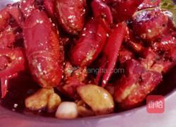 麻辣油焖小龙虾的做法图解1