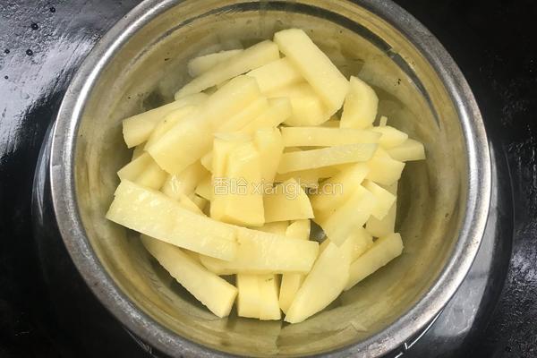黄金土豆球的做法图解1