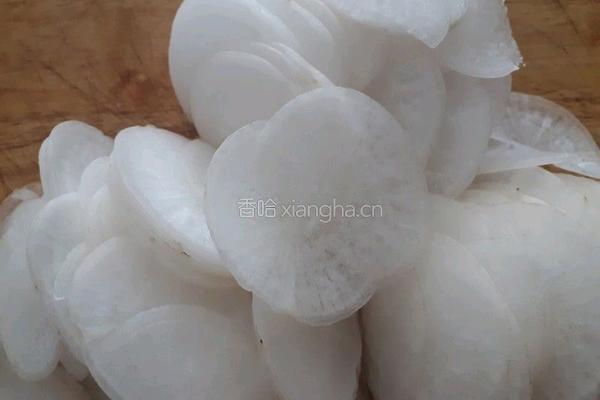 脆腌酸辣萝卜的做法图解2