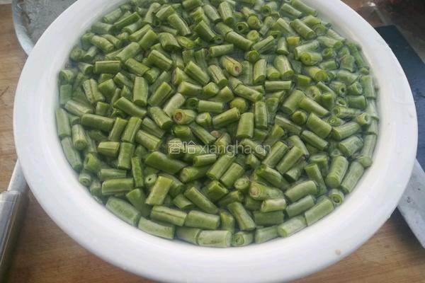 肉末豆角的做法图解3