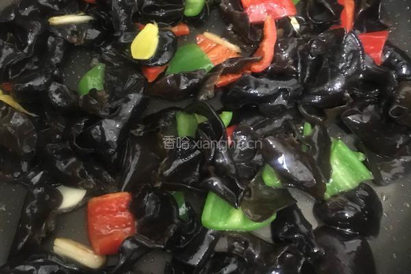 木耳炒鸡蛋的做法图解7