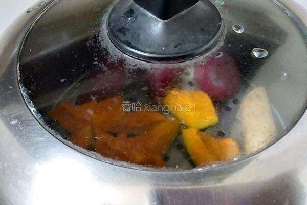 蒸紫薯山药南瓜的做法图解4
