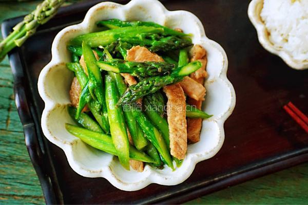 里脊肉炒芦笋的做法图解12