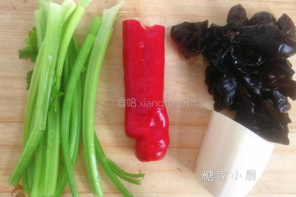 什锦蔬菜小炒的做法图解1