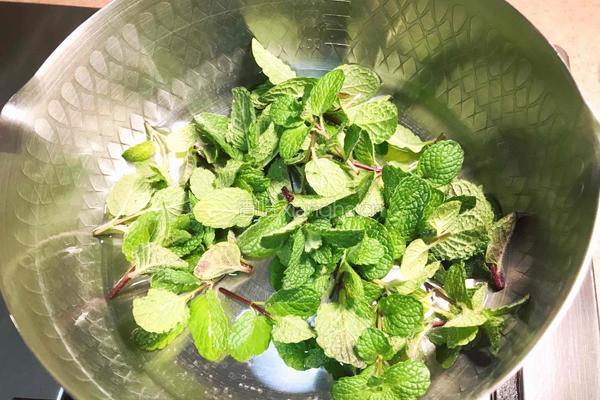 薄荷蚕豆糕的做法图解3