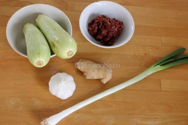 西葫芦肉末锅的做法图解1