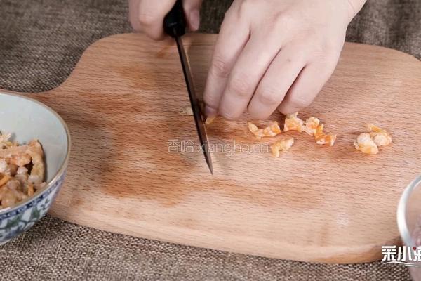 虾仁鲜肉小馄饨 教你三种馄饨包法的做法图解3