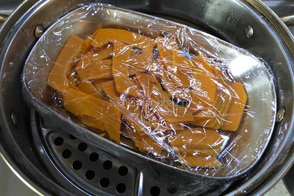 奶香南瓜蛋挞的做法图解3