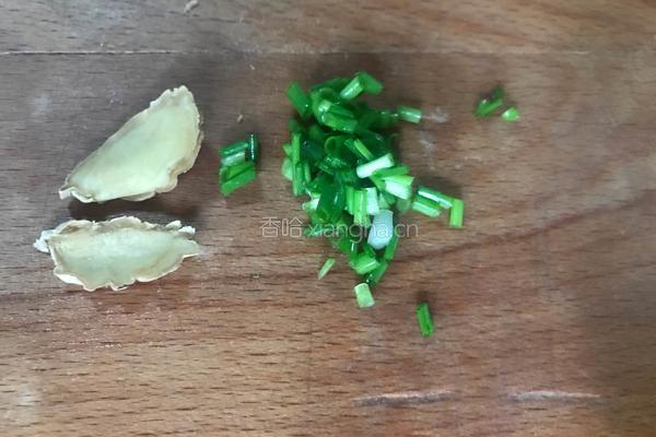 腊肉炖霉豆渣的做法图解6