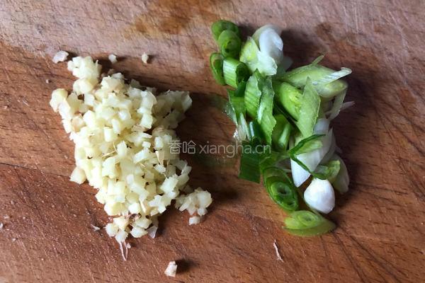 毛豆肉末蒸豆腐的做法图解1