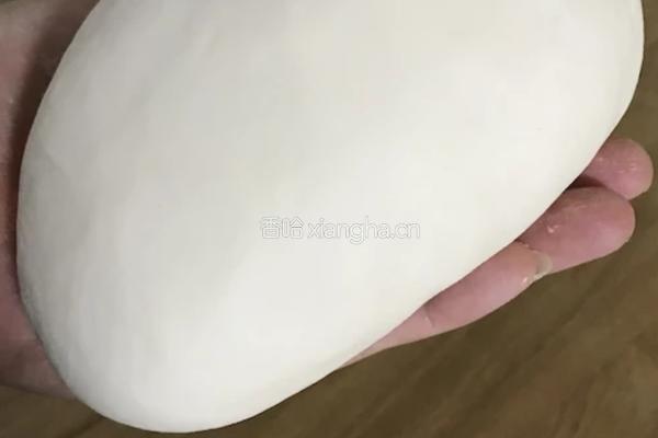 手工拉面的做法图解1
