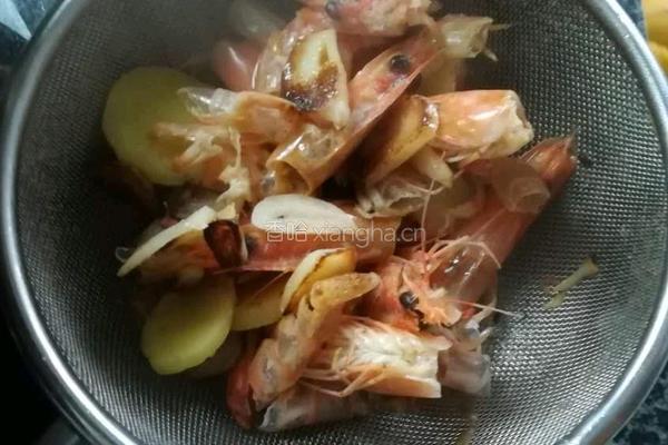 滑蛋虾仁饭的做法图解4