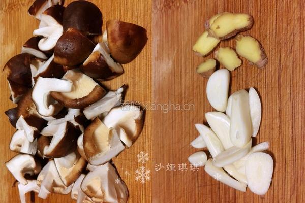 香菇滑鸡的做法图解5