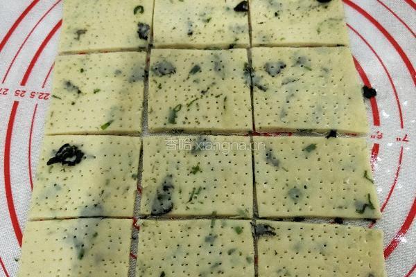 香葱海苔苏打饼干的做法图解12