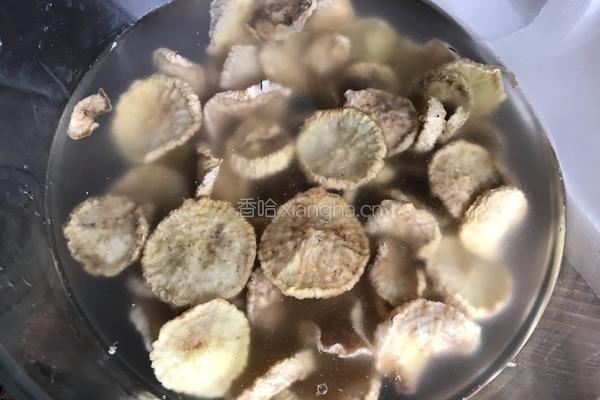 腊肉蒸萝卜干的做法图解1