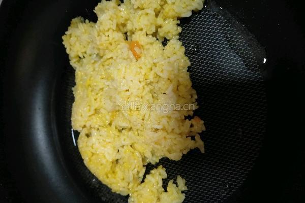 黄金蛋炒饭的做法图解5