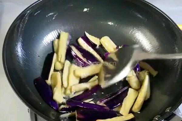 茄子新吃法的做法图解10