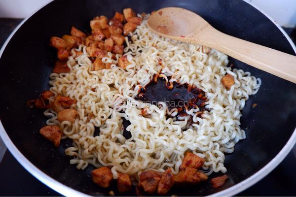 鸡胸肉火鸡面的做法图解5