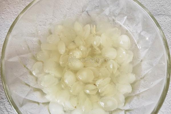 水果银耳捞的做法图解2