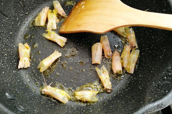 鲜虾滑蛋炒豌豆的做法图解9