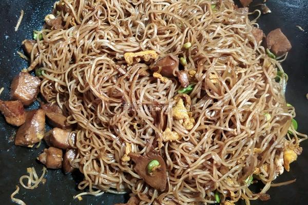 鸡肉焖面的做法图解13