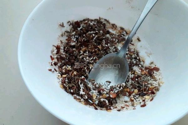 八珍王孜然脆皮油豆腐的做法图解3