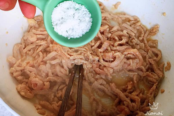 香椿肉丝面的做法图解6