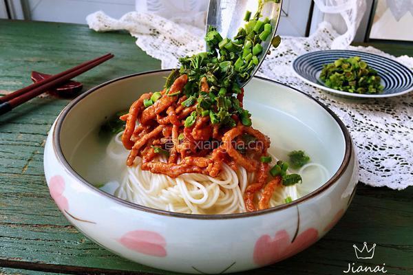 香椿肉丝面的做法图解11
