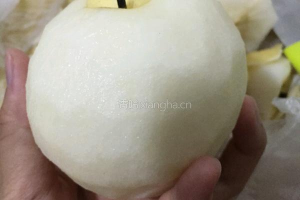 冰糖雪梨银耳羹的做法图解2