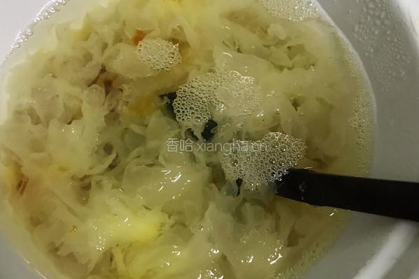 桃胶银耳汤的做法图解6