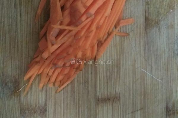 胡萝卜脆皮蛋饼的做法图解2
