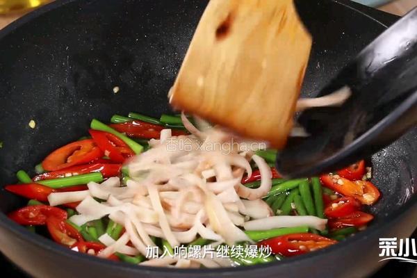 响螺片炒蒜薹的做法图解6
