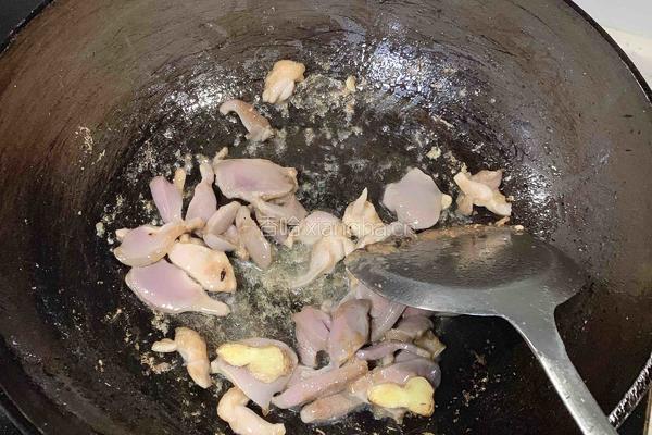 菜椒炒鸭肫的做法图解7