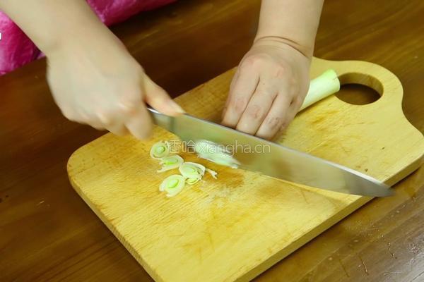 韩式牛肉卷炒豆芽的做法图解4