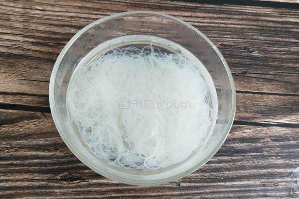 凉拌菠菜干豆皮的做法图解4