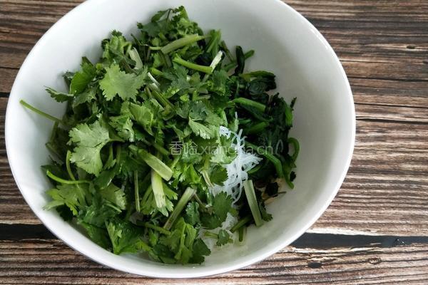 凉拌菠菜干豆皮的做法图解10