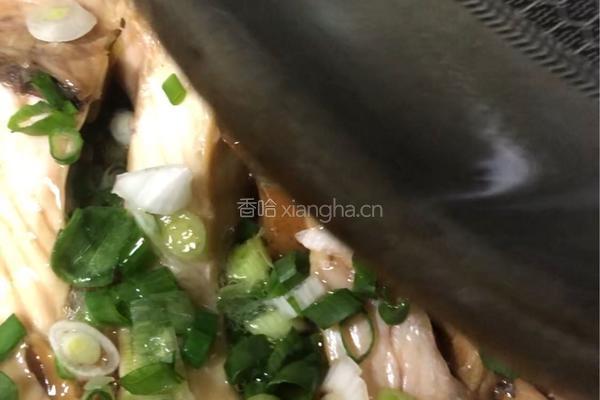 红枣香菇蒸鲩鱼腩的做法图解8