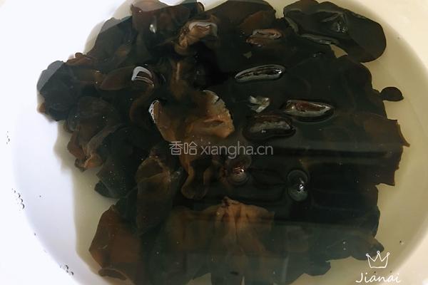 韭菜虾皮木耳盒子的做法图解2