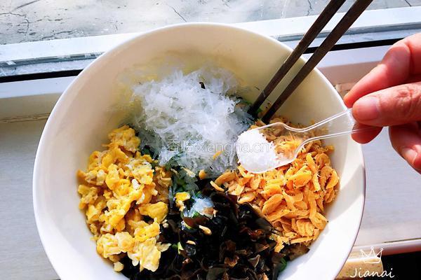 韭菜虾皮木耳盒子的做法图解9