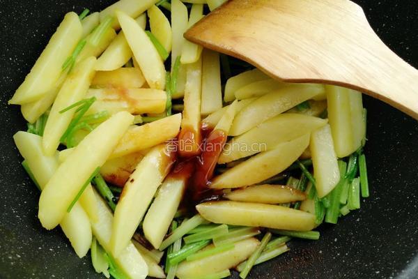 芹菜烧土豆的做法图解12
